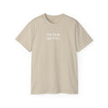 Benito Portrait Tee — "Debi Tirar más fotos" Graphic Cotton T-Shirt